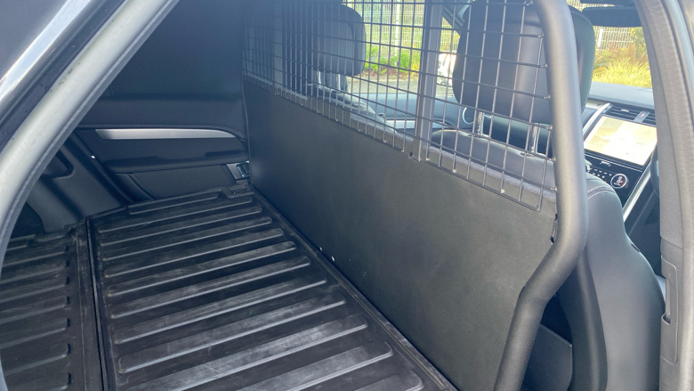 Land Rover Discovery Diesel 3.0 D300 R-Dynamic SE Commercial Auto